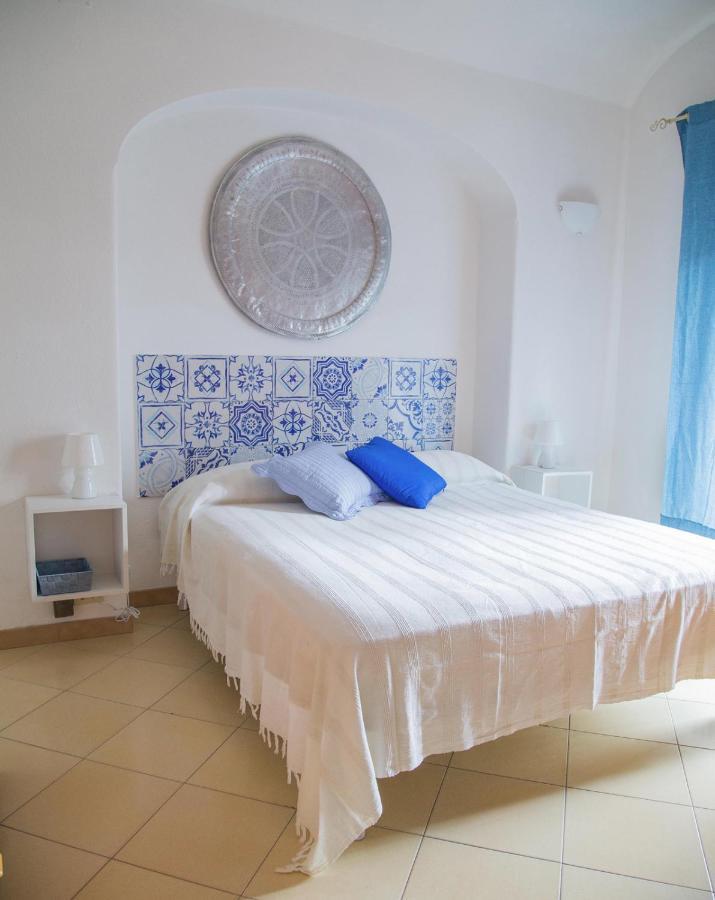 Villa Paradiso Sant'Angelo  エクステリア 写真