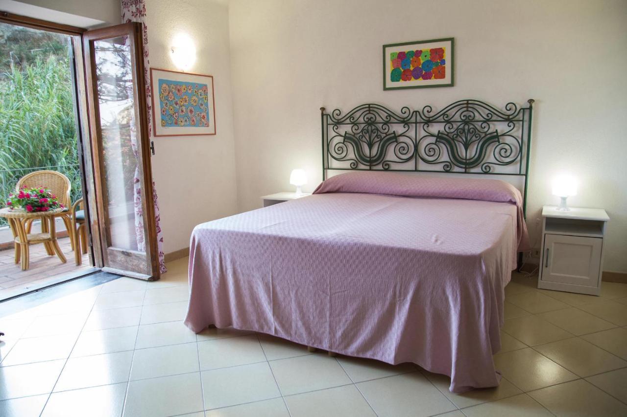 Villa Paradiso Sant'Angelo  エクステリア 写真