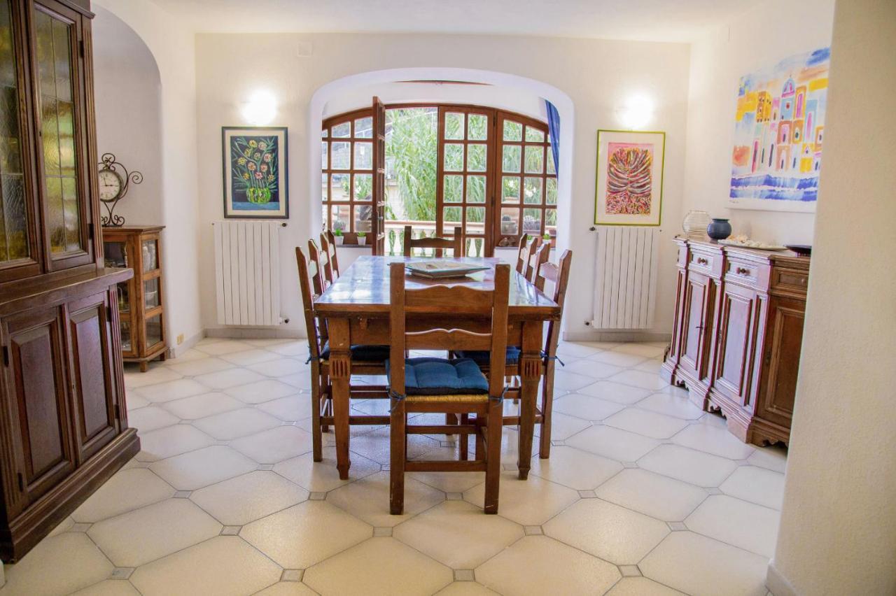 Villa Paradiso Sant'Angelo  エクステリア 写真