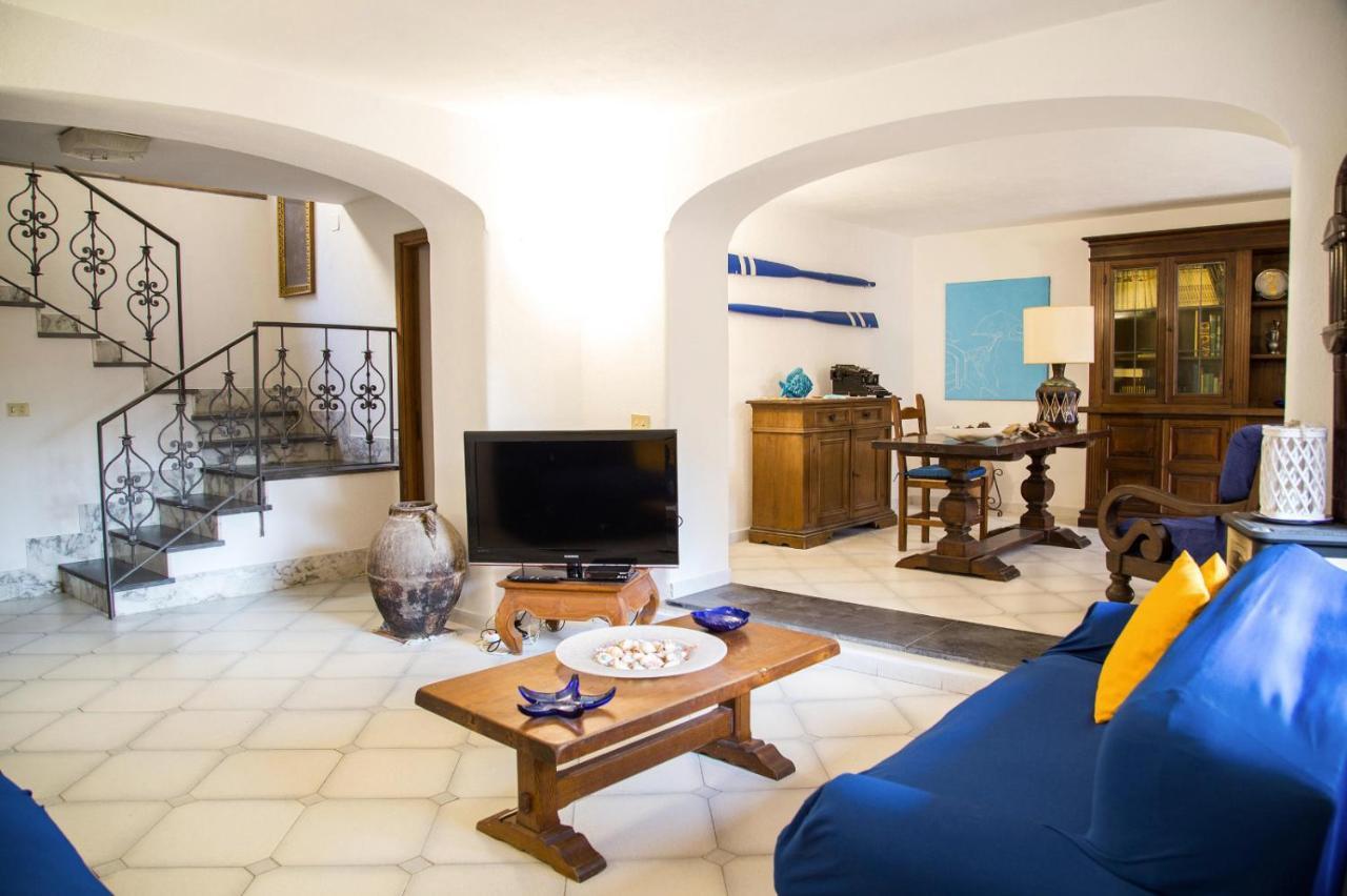 Villa Paradiso Sant'Angelo  エクステリア 写真