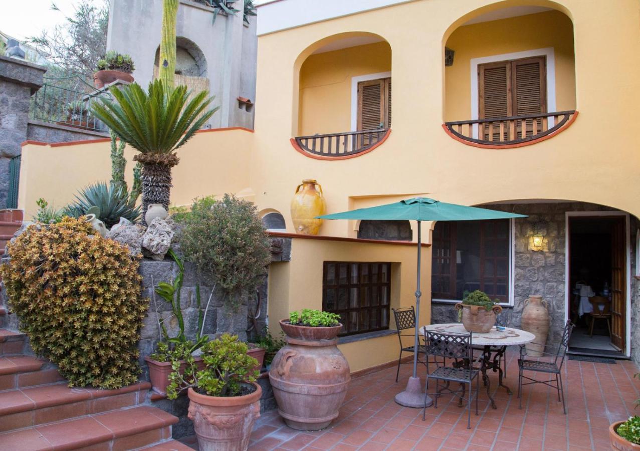 Villa Paradiso Sant'Angelo  エクステリア 写真