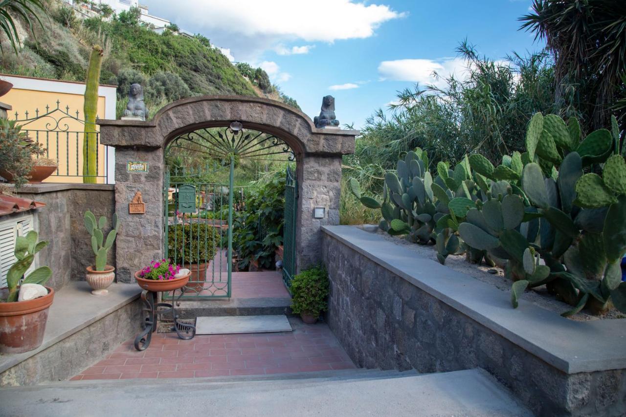 Villa Paradiso Sant'Angelo  エクステリア 写真